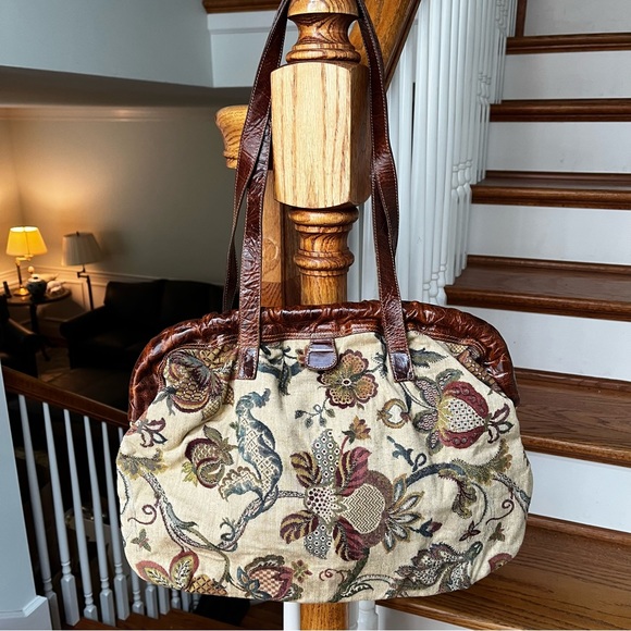 Vtg Furla Floral Tapestry and Leather Shoulder Bag - Picture 8 of 13